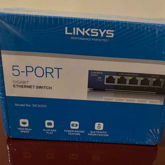 LINKSEYS 5-PORT ETHERNET SWITCH- New - Picture 4 of 4